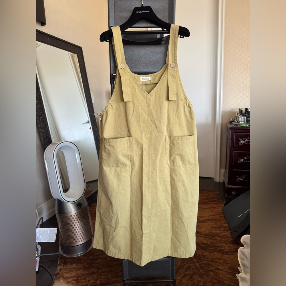 Women’s Sleeveless Dress